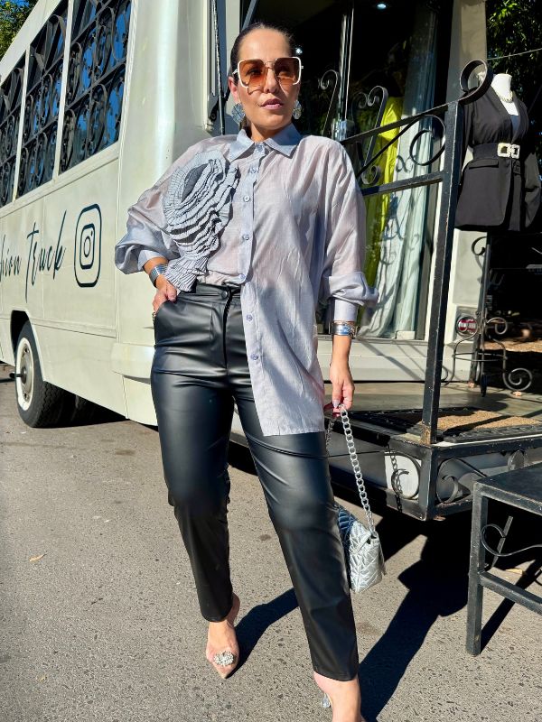 Camisa Ouver Flor - Closet Fashion Truck