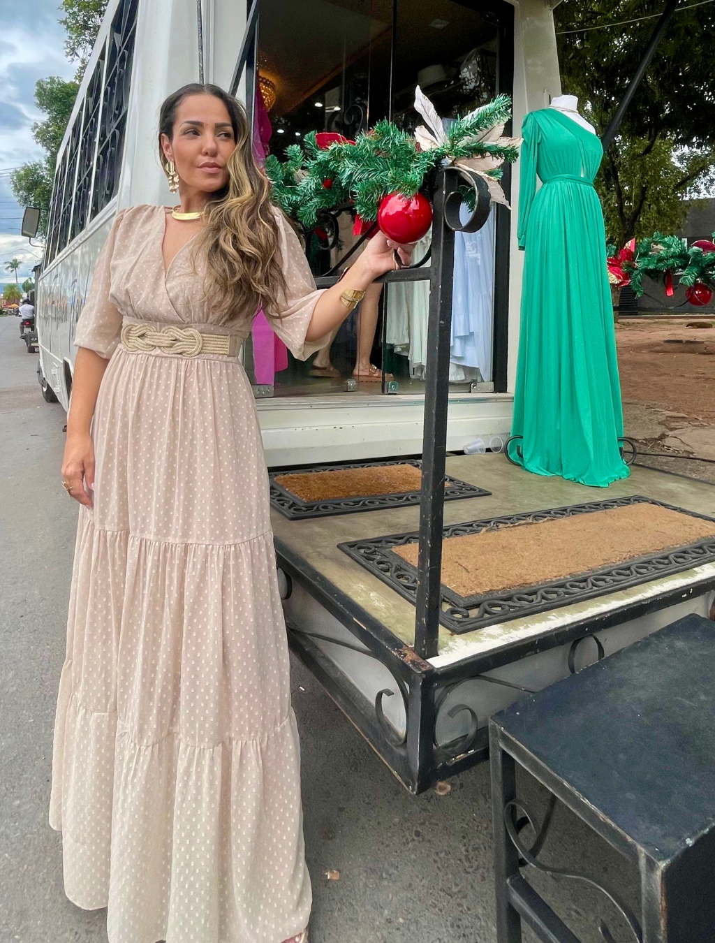 Vestido Longo Manga 3/4 - Imagem 2